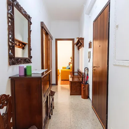 Delizioso A Cinecitta Vicino Metro A Wifi & Ac * ローマ