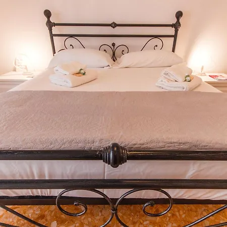 Delizioso A Cinecitta Vicino Metro A Wifi & Ac アパート ローマ