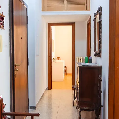 Delizioso A Cinecitta Vicino Metro A Wifi & Ac アパート